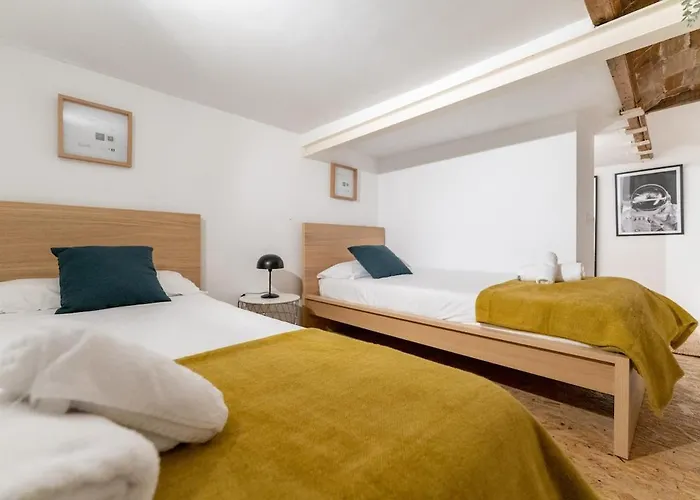 Cozy Loft In Chamberi, Madrid